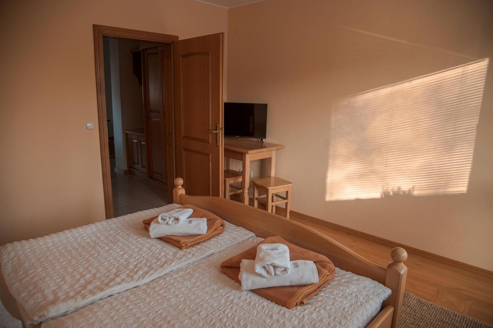 Rooms And Apartments Panker Moravske Toplice Extérieur photo